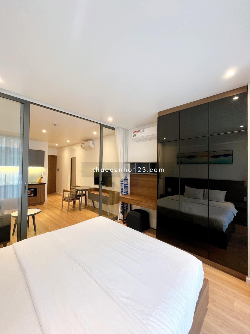 CĂN HỘ DỊCH VỤ CAO CẤP FULL NỘI THẤT - LUXURY SERVICED APARTMENT