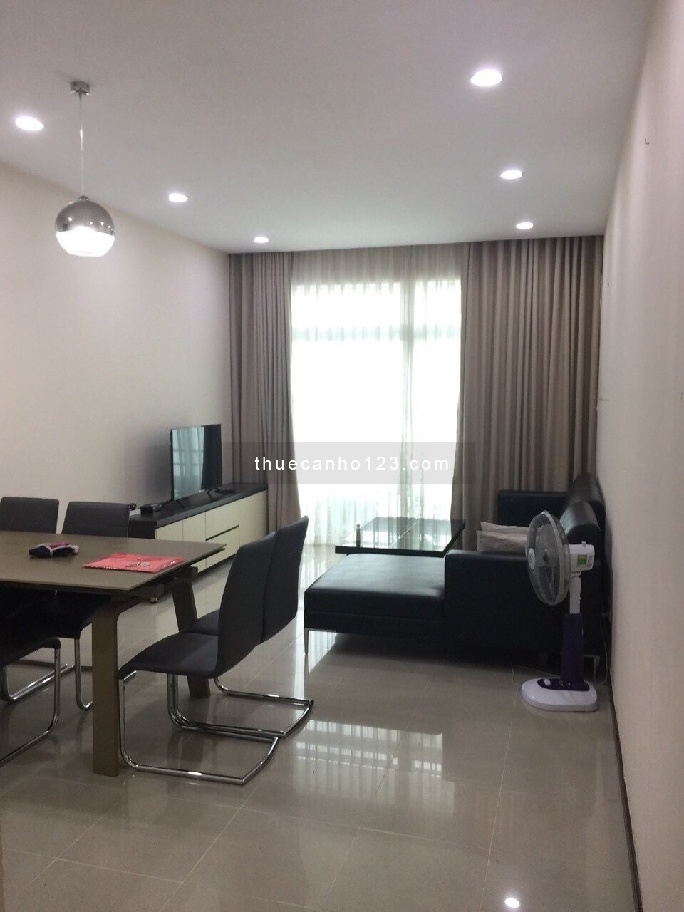 Chính chủ cho thuê căn hộ Nguyễn Phúc Nguyên Q3, 105m2, 3pn, 2wc, full NT. Giá: 15 tr/th