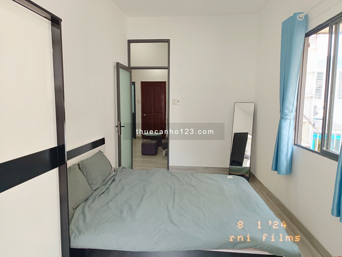 Cho thuê căn hộ 2 phòng ngủ ban công, cửa sổ lớn, full nôị thất, máy giặt sấy riêng, Quận 3