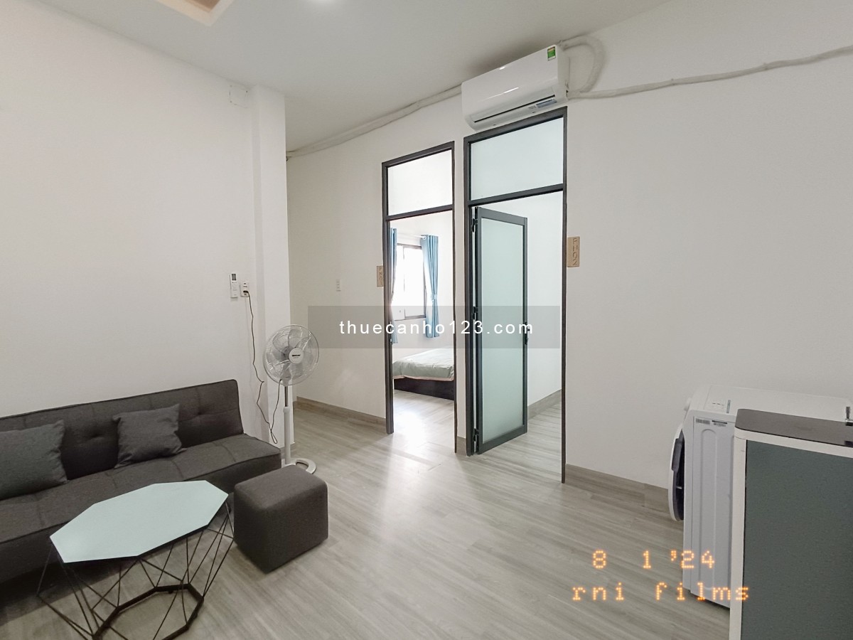 Cho thuê căn hộ 2 phòng ngủ ban công, cửa sổ lớn, full nôị thất, máy giặt sấy riêng, Quận 3