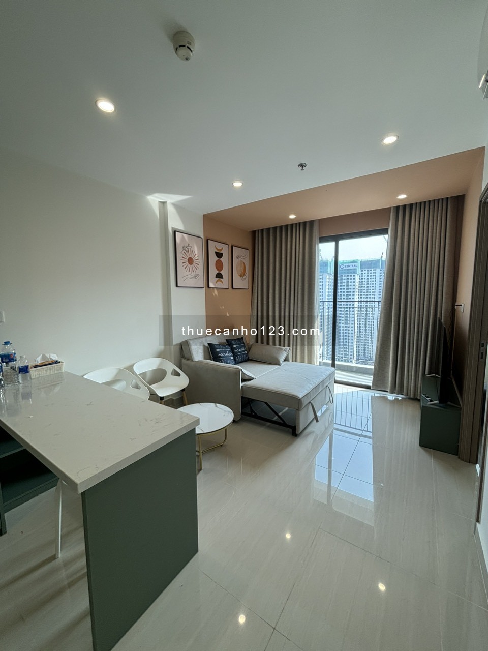 CHO THUÊ CĂN HỘ 2 PHÒNG NGỦ VINHOMES GRAND PARK QUẬN 9: Nhà Đẹp, Ở ngay