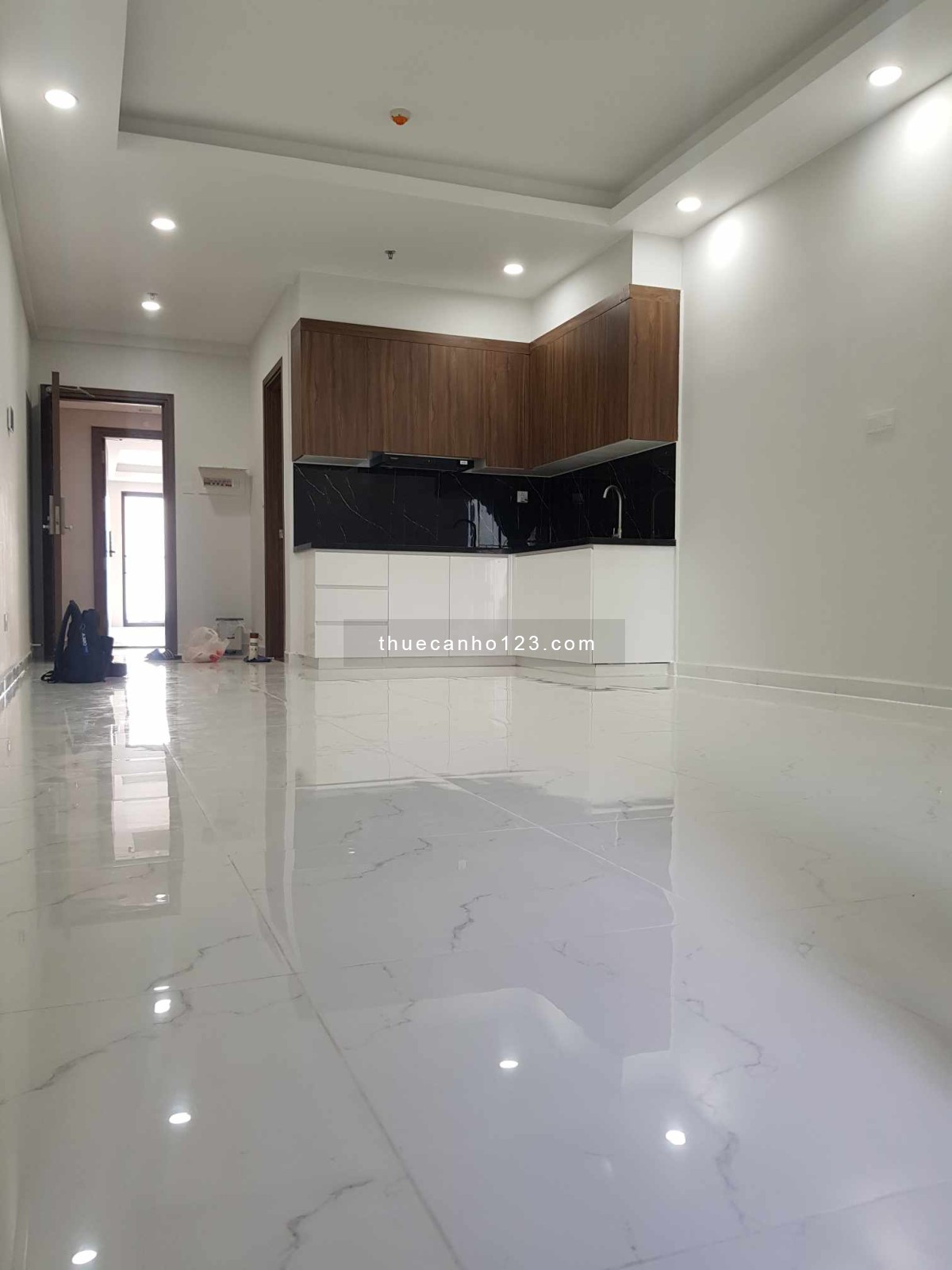 OPAL SKYLINE Căn hộ STUDIO 43m2 3,8tr/th , sẵn rèm - bao PQL