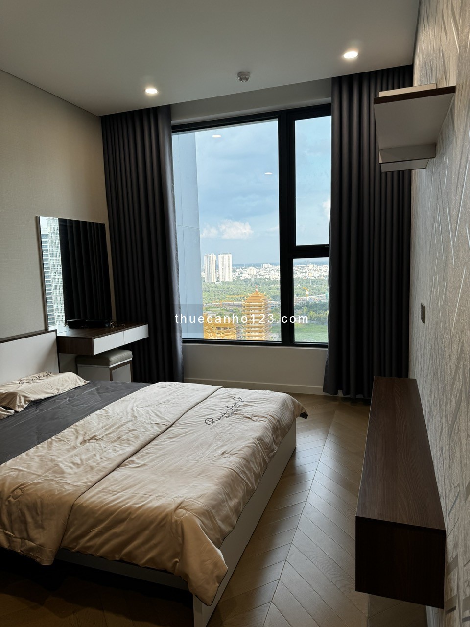 LUMIERE RIVERSIDE 2PN - Full Nội Thất Đẹp , Bao Phí QL - Giá chỉ 28tr