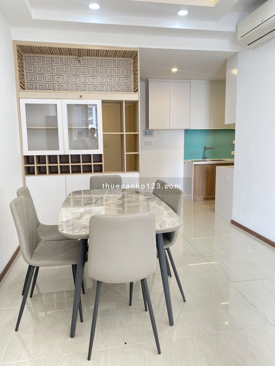 One Verandah chỉ 18 TRIỆU 2 phòng ngủ, full nội thất!