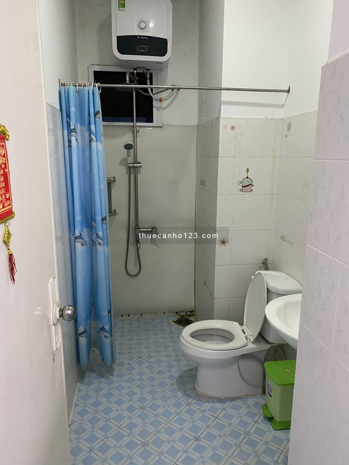 Cho thuê căn hộ 203 Nguyễn Trãi Quận 1, DT : 50m2, 1PN, 1WC, Giá : 8.5 tr/tháng,