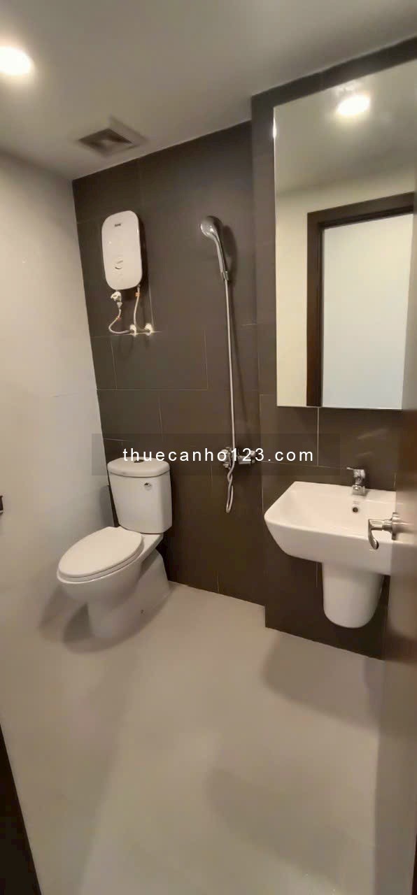 Cho thuê 2 phòng ngủ 2 toilet lầu 18, căn hộ 18.12 Citadine Bình Dương