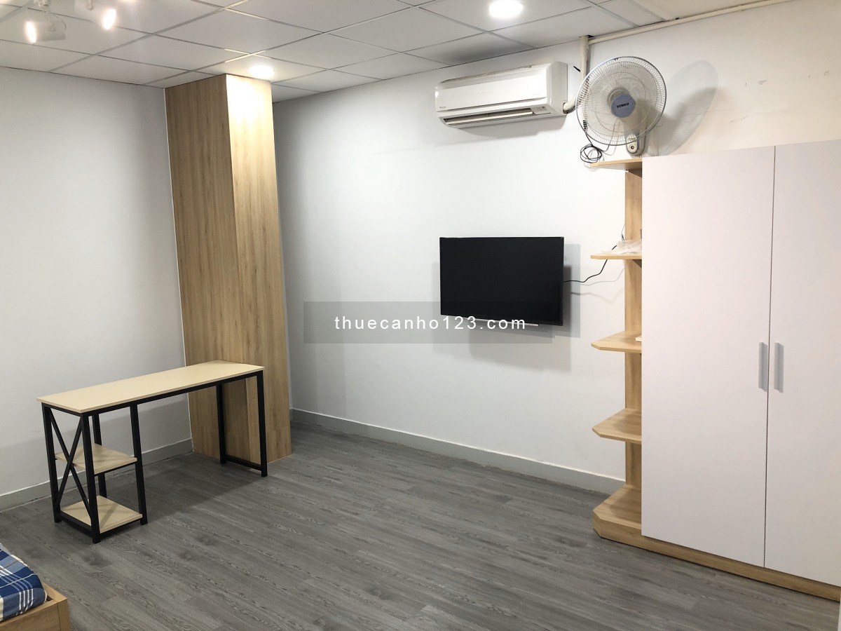 Căn Studio tách bếp có nội thất - đường C13 quận Tân Bình gần K300