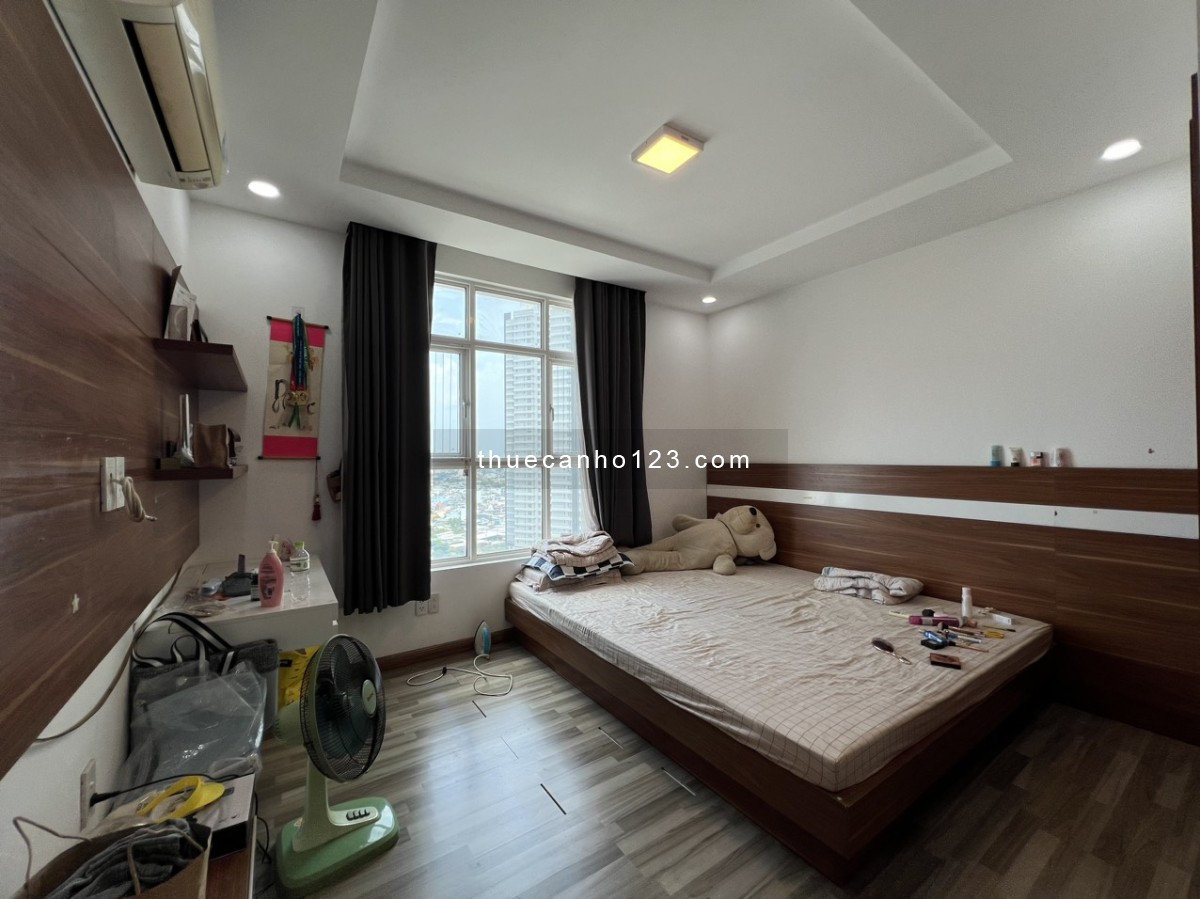 HATB 113m2, 3PN, 2WC Cho Thuê 14.5Tr/Tháng, Nhà Đẹp, Tầng Cao, View Q1 Hotline 0906233195