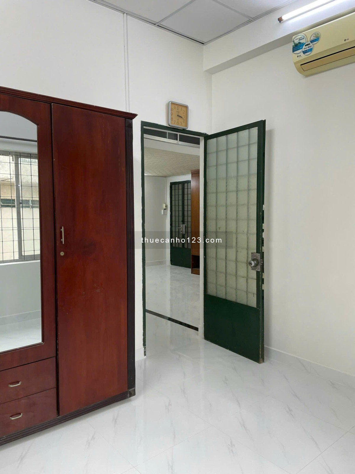 Chung Cư Lê Hồng Phong Quận 10 80m2 3PN 2WC NT cơ bản, giá 12tr