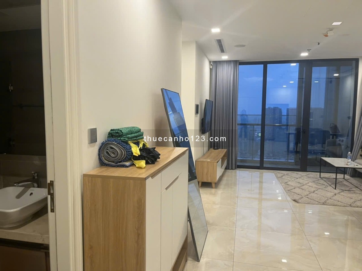 Cho thuê căn 2PN - 2WC, 86m2 Vinhomes BaSon full view Bitexco giá tốt