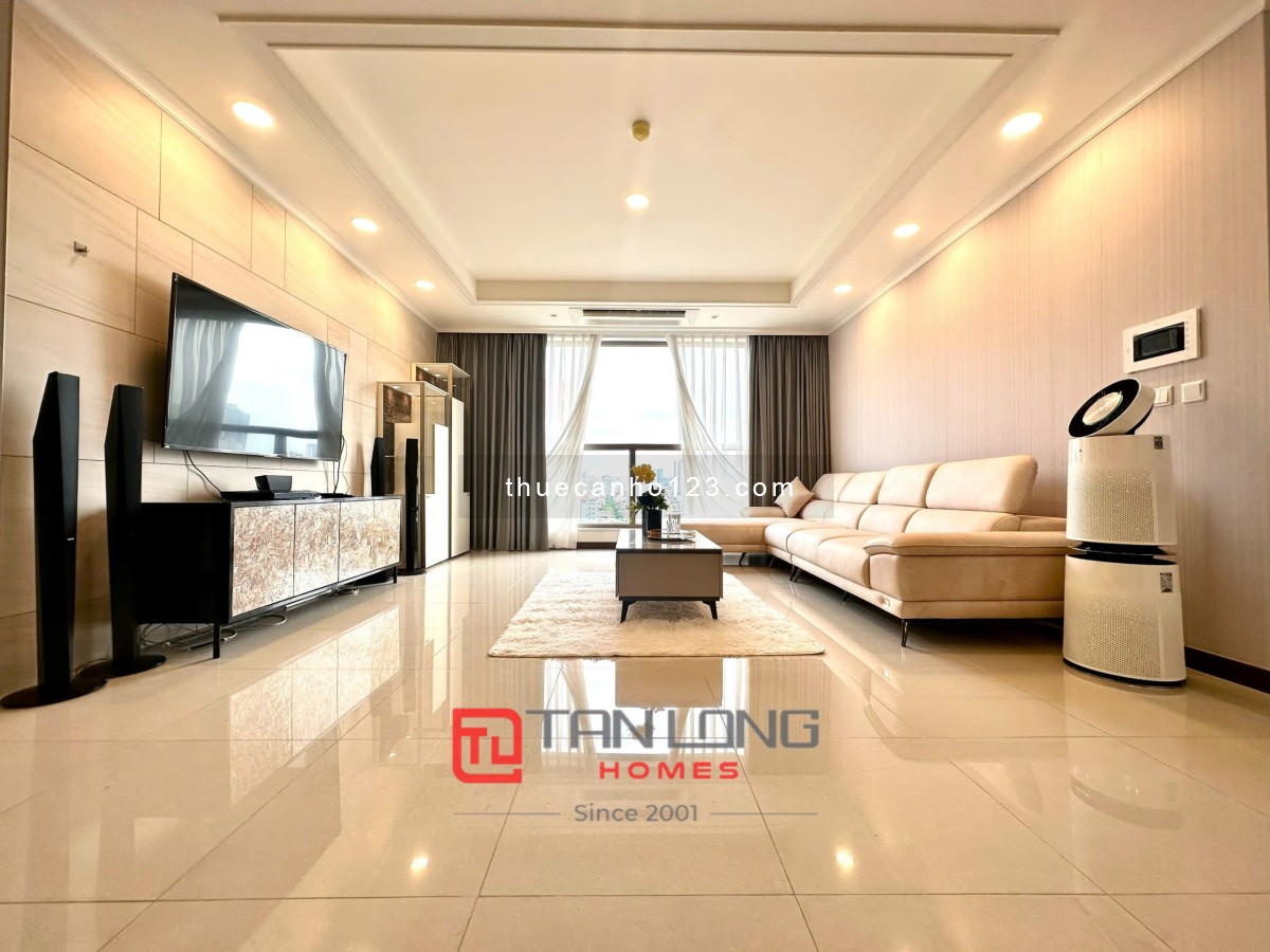 Cho thuê căn hộ 4PN/177m2 full đồ đẹp, đẳng cấp tại Starlake tòa 902 viwe bể bơi