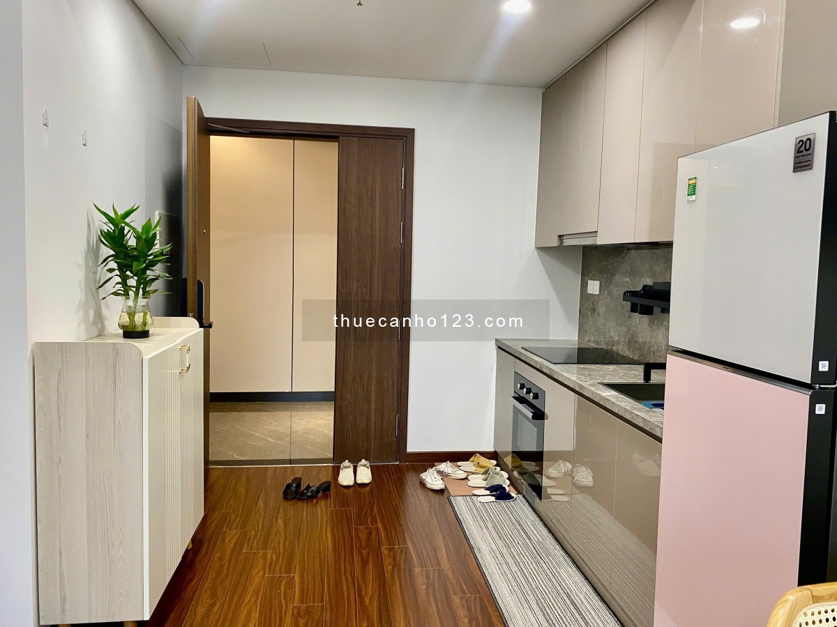 Cho thuê căn 2PN 2WC full nội thất đẹp tại Masteri Waterfront chỉ 12tr bao phí