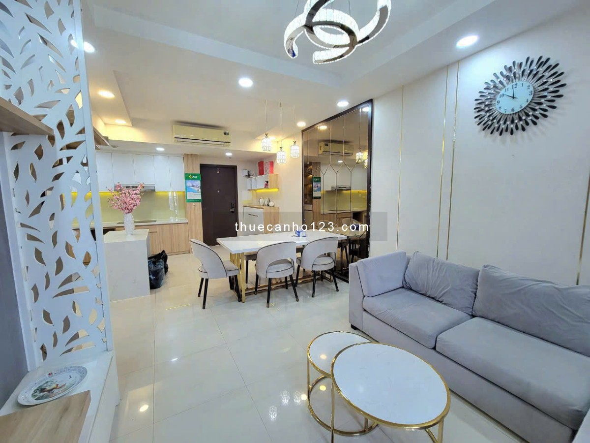 Gia đình cần cho thuê CH Orchard Garden 74m2, 2pn, 2wc, full NT đẹp, có bancon. Giá: 16 tr/th