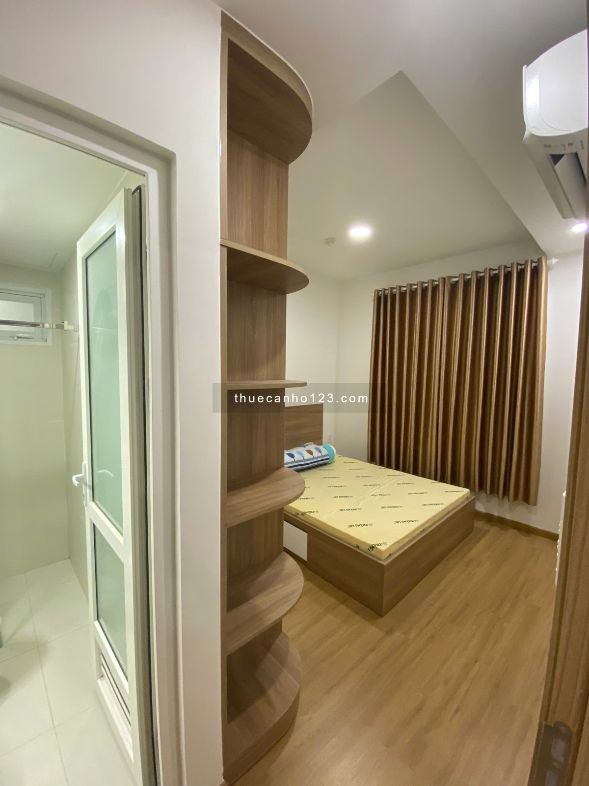 Cho thuê chung cư Lavita Charm, 70m2, 2 phòng ngủ, 2 toilet