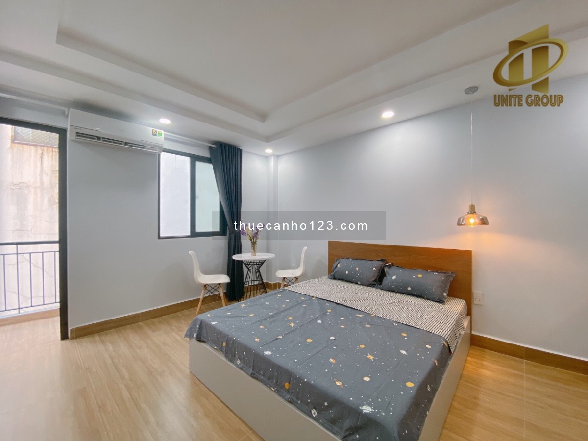 Cho thuê căn hộ Quận 1 ban công, thang máy gần chợ Bến Thành, phố Bùi Viện, TTTM Takashimaya