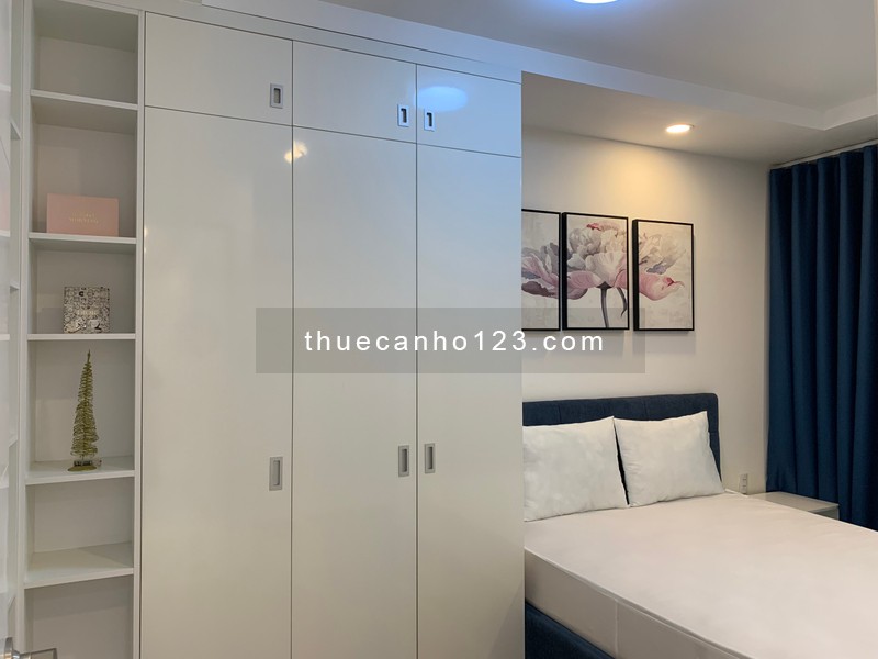 Cho Thuê CH 5 Sao Terra Roya Q.3 DT: 72m2 2PN 2WC Giá 18Tr. LH: 0909318604