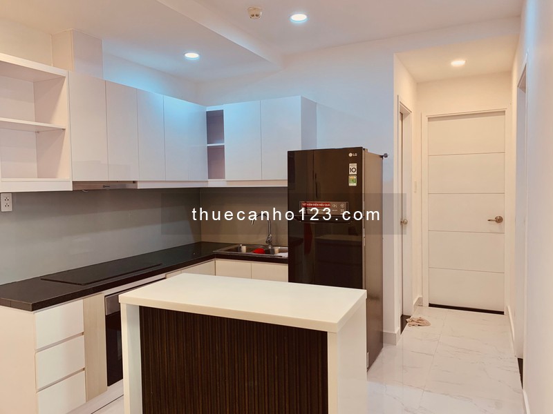 Cho Thuê CH 5 Sao Terra Roya Q.3 DT: 72m2 2PN 2WC Giá 18Tr. LH: 0909318604