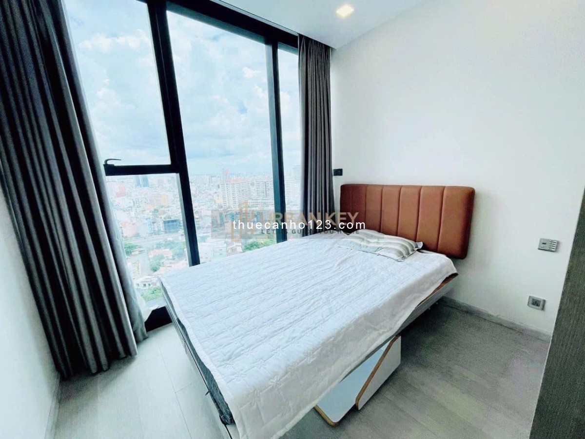 Cho Thuê Vinhomes Golden River 3PN View Thảo Cầm Viên Giá Tốt 33tr/th