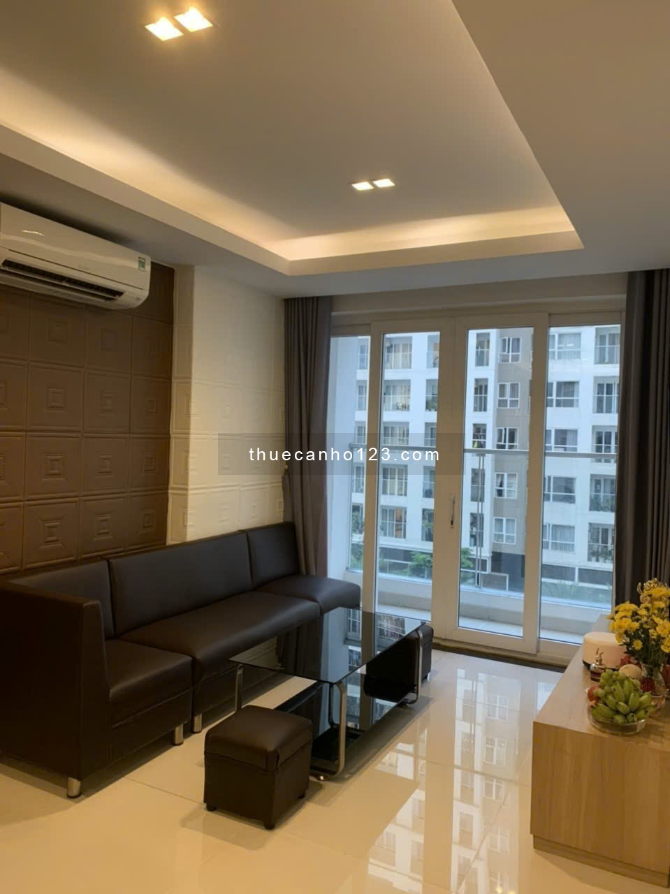 Cho thuê căn hộ 2PN-2WC-74m2 full nội thất chung cư Sky Center 16tr/th, ở liền.LH 0932192028-Ms.Mai