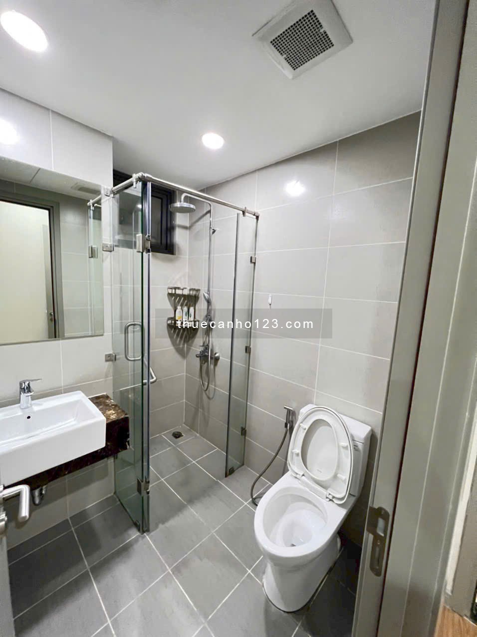 Cần cho thuê căn hộ The Flemington Q11, 86m2, 2pn, 2wc, full NT đẹp. Giá thật: 16 tr/th