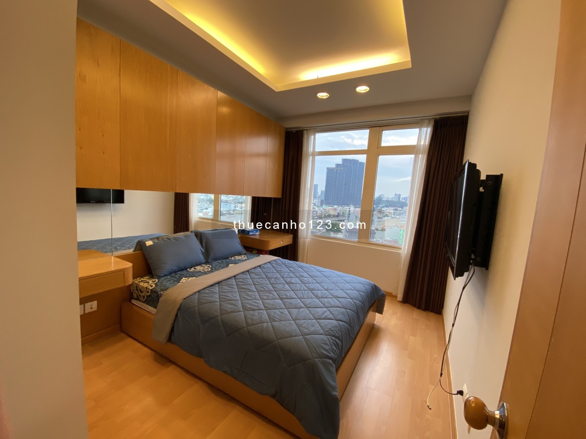 Cho thuê căn hộ Saigon Pearl, 3 phòng ngủ, view sông tuyệt đẹp, giá 30 triệu/tháng