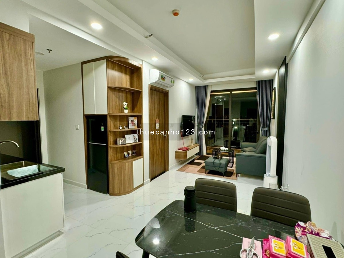 Chung cư Nguyễn Phúc Nguyên, P10, Q3 2pn, 1wc, 90m2, 15triệu