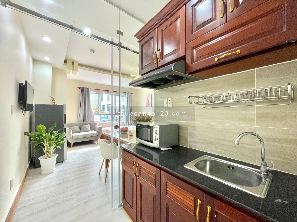 Trống căn hộ studio tách bếp 40m2 full NT mới xây 100% tại Nguyễn Cửu Vân