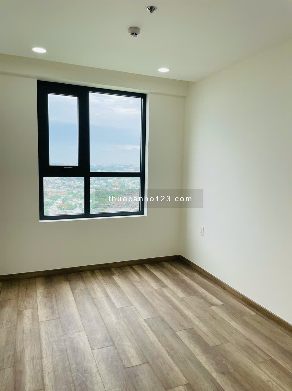 Cho thuê căn góc Honas Residence 2pn đều có cửa sổ