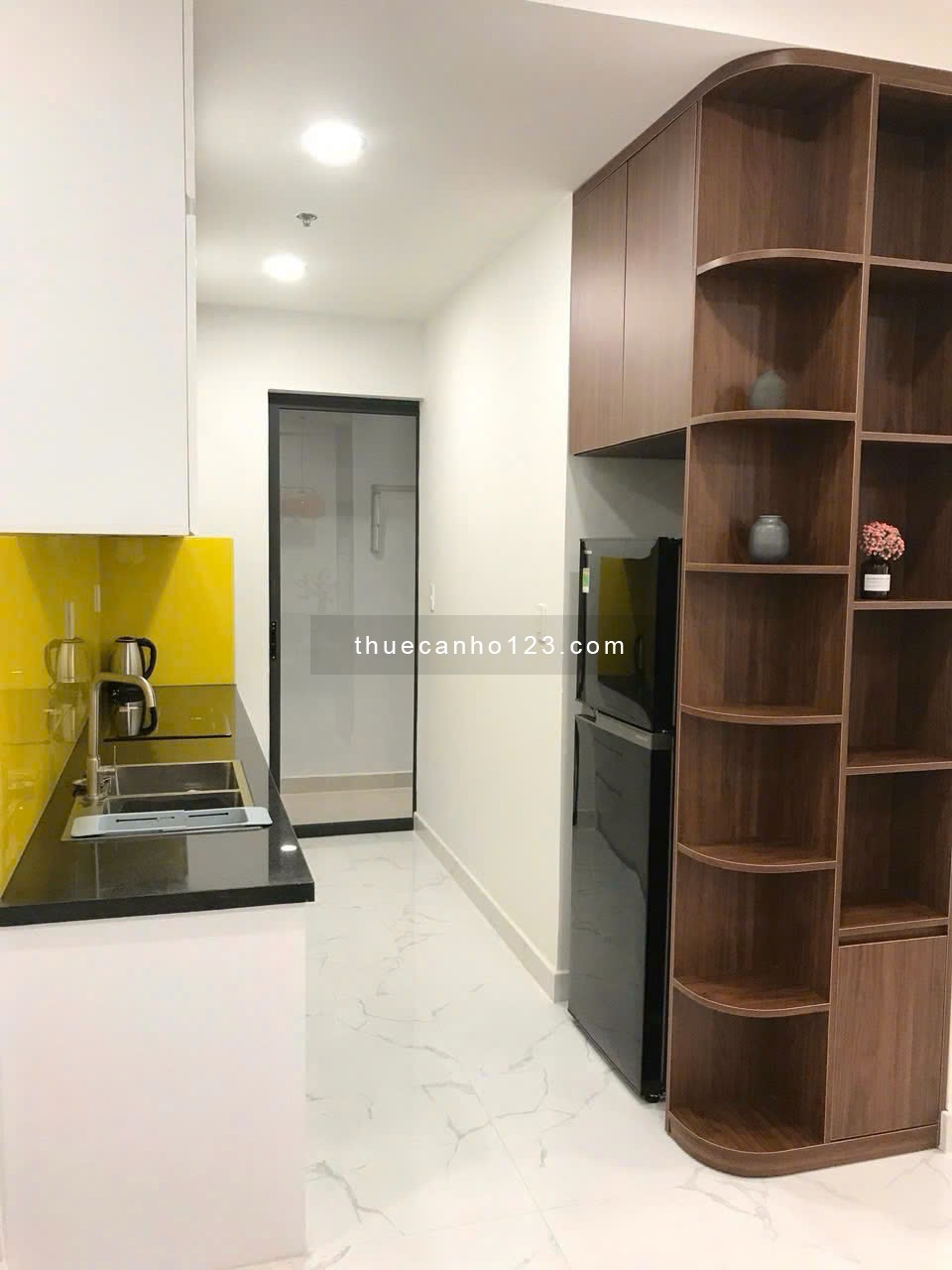 CHARM CITY DĨ AN CHO THUÊ CĂN HỘ 2 PHÒNG NGỦ 70M2 NỘI THẤT CỰC ĐẸP - Gọi e Mỹ: 0987 588 029