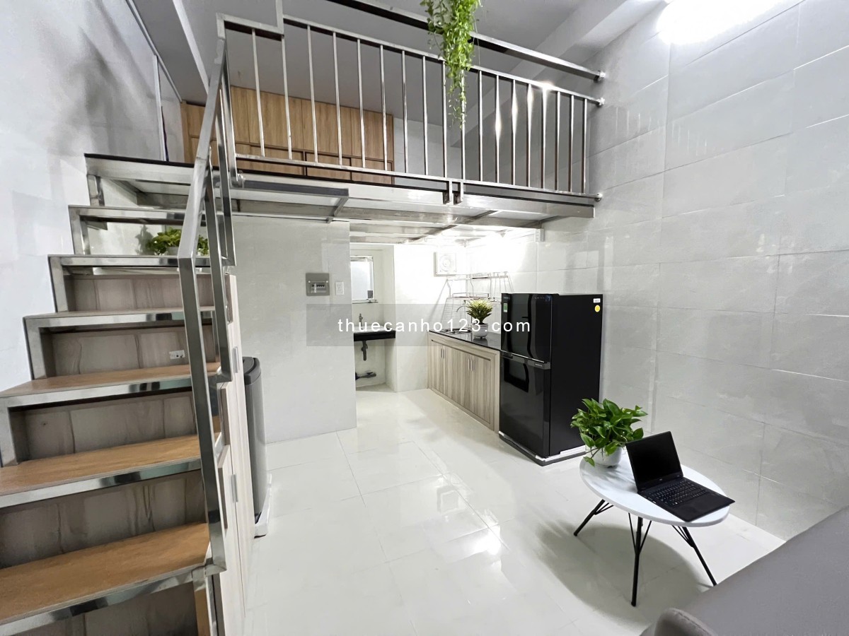 Cho thuê phòng duplex siêu tối ưu diện tích gần đại học UEH - Huflix - Vạn Hạnh Mall Quận 10