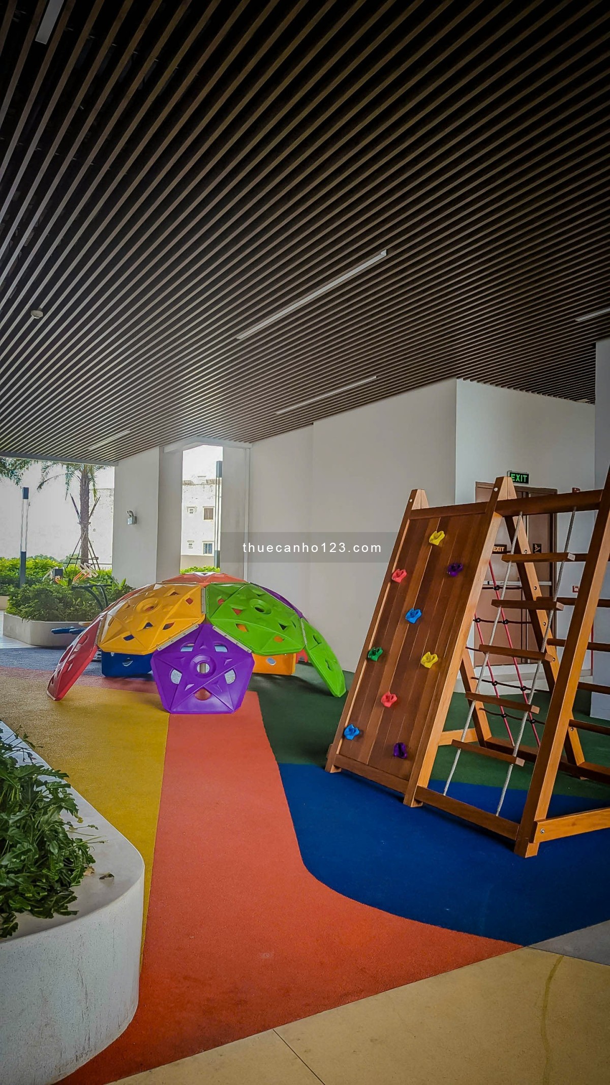 CĂN GÓC 73m2: Cho thuê căn hộ 2 phòng ngủ đầy đủ nội thất 7tr5/tháng