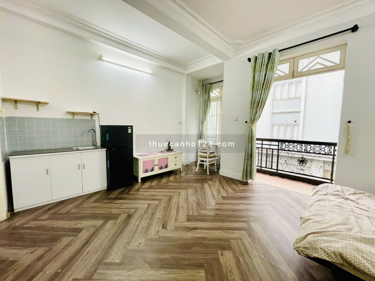 CHO THUÊ CĂN HỘ RỘNG 35M2 BAN CÔNG LỚN NGAY TRUNG TÂM QUẬN 1 GẦN THẢO CẦM VIÊN, ĐH Y DƯỢC, UEH,...