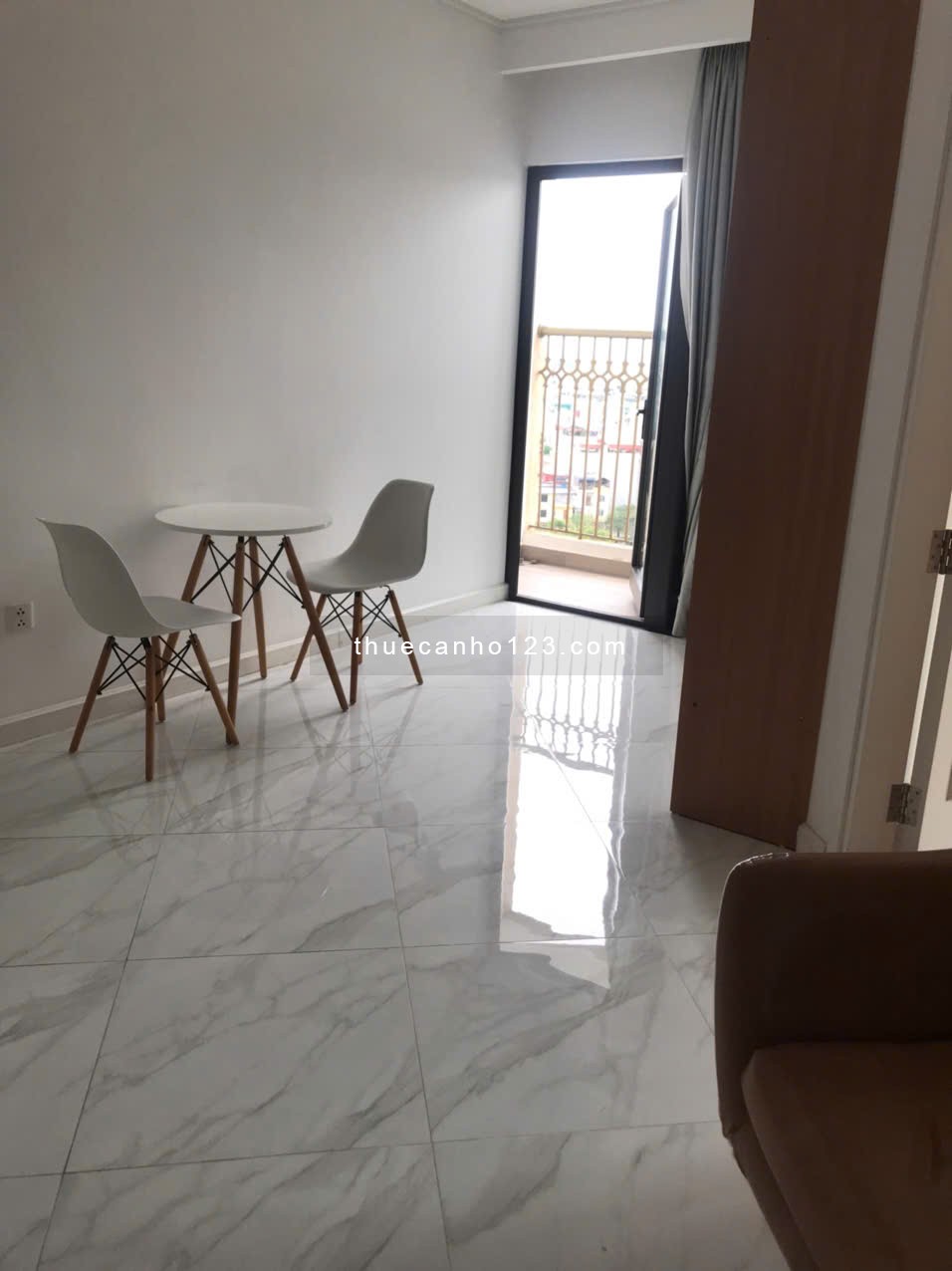 CHO THUÊ CĂN HỘ CAO CẤP (APARTMENT) TOÀ NHÀ D'EL DORADO TÂY HỒ 50m2 TẦNG 10 13,5tr/TH