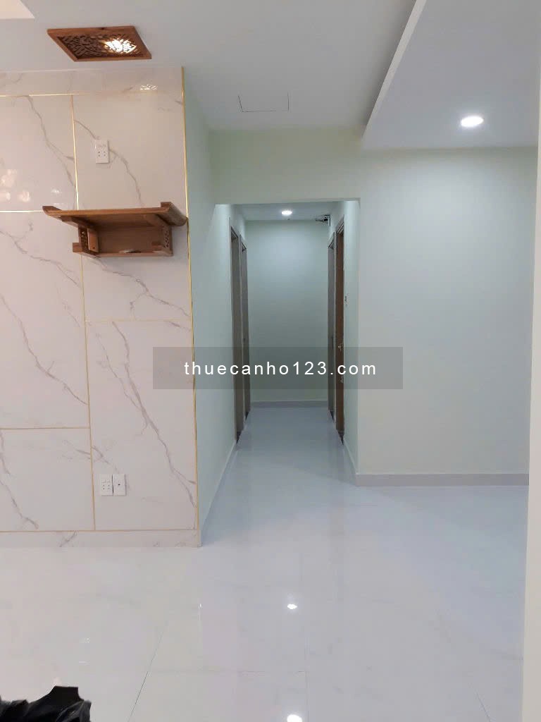 Cho thuê căn hộ New Saigon (HAGL3) 121m2 + 3PN