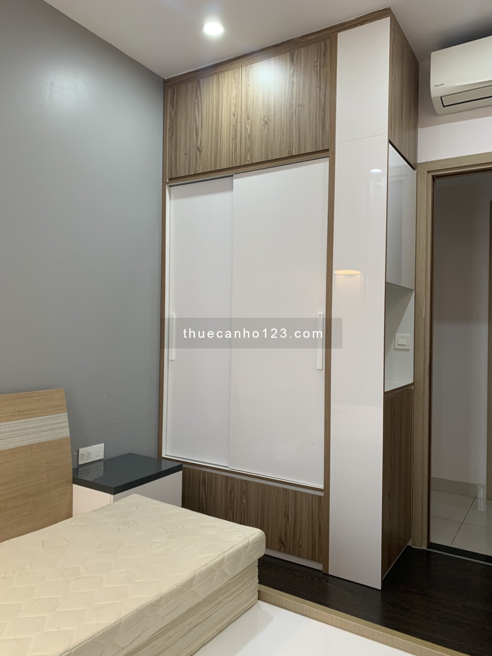 Rẻ chấn động! Căn hộ 2PN-2WC full nội thất chung cư Newton Residence cho thuê giá 18,5tr/th, ở ngay