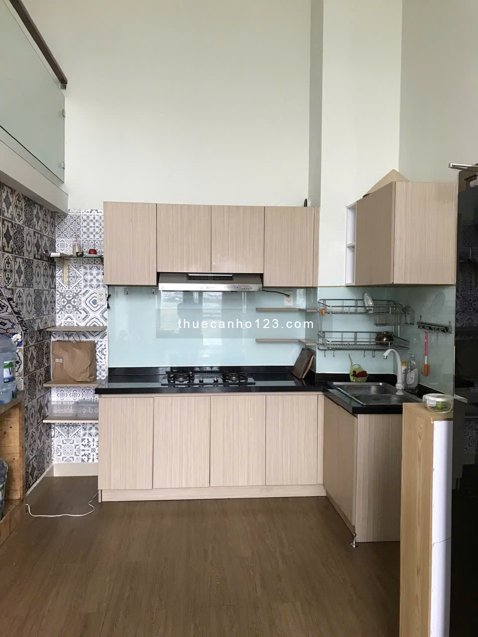 Cho thuê căn Duplex 2PN 2WC, chỉ 12 triệu/tháng, Full nội thất, La Astoria ngay trung tâm Quận 2