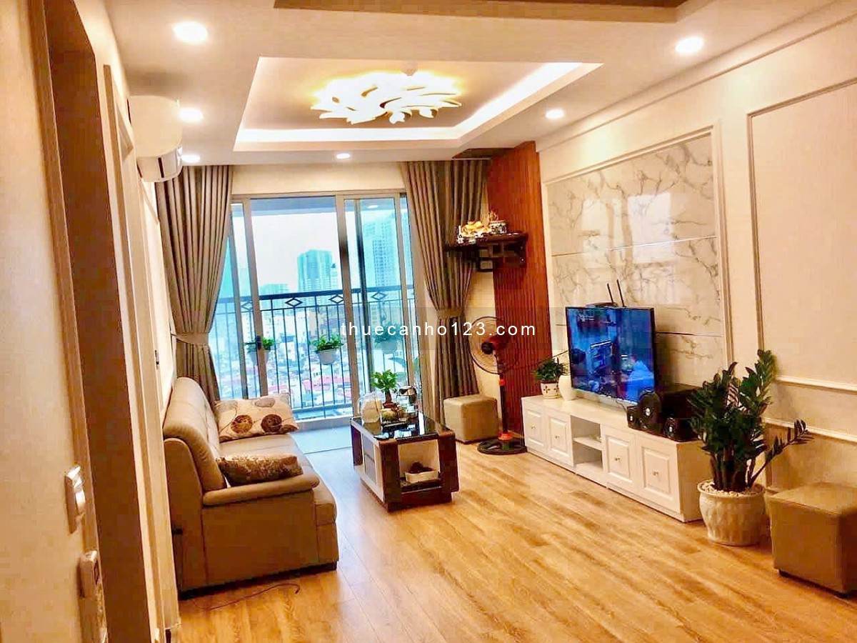 Cho thuê chung cư 2 PN CC IMPERIA plaza 360 giải phóng