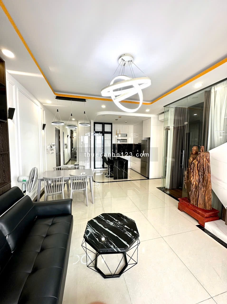 Cho Thuê 3PN, 98m2, Full Nội Thất Gía 24Tr/Tháng Sunrise City View Hotline : 0906233195