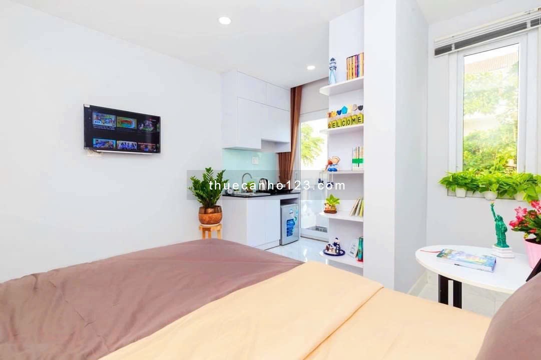 STUDIO ban công full nội thất đối diện SC ViVo gần Crescent Mall