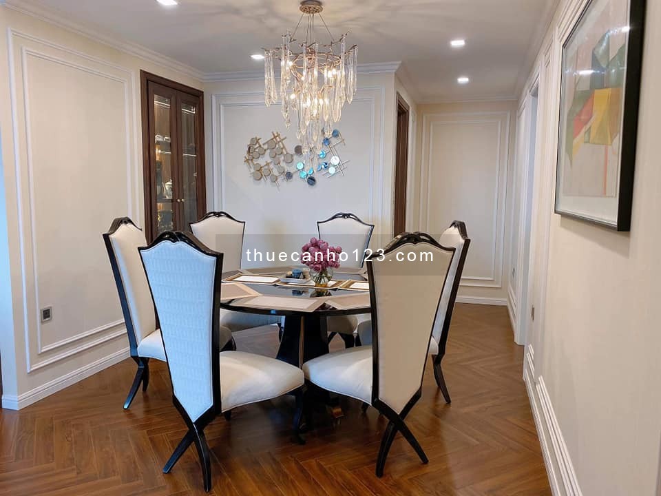 Cho thuê CHCC Vinhomes Metropolis 2PN full nội thất đẹp view thoáng giá Tốt