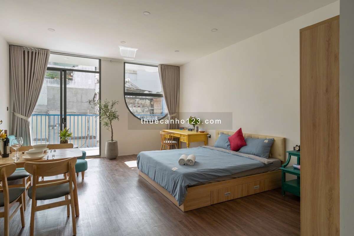 Trống sẵn Studio Ban Công lớn kế bên Sân Bay Tân Sơn Nhất