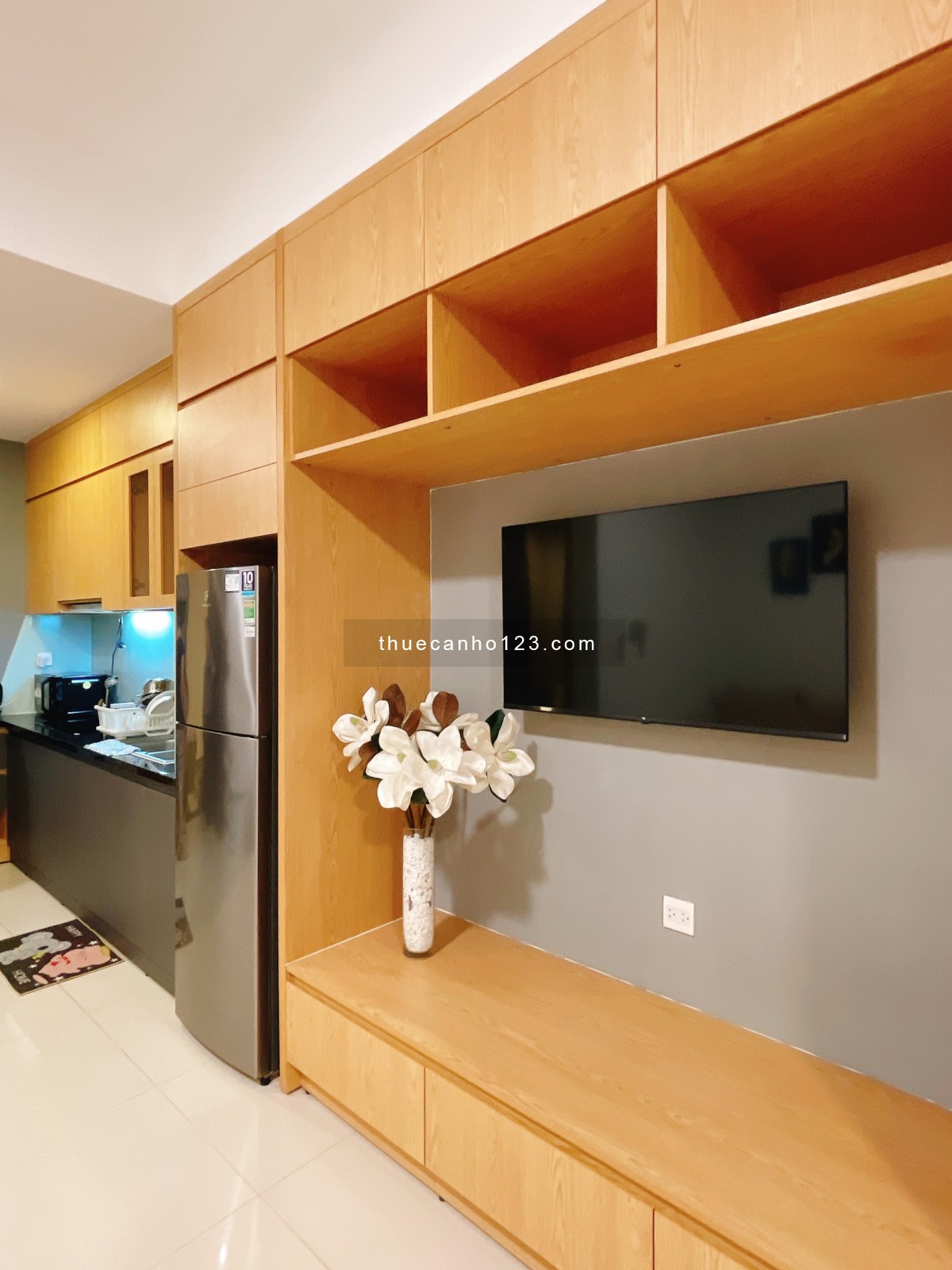 Cần cho thuê căn hộ studio Sunrise Cityview như hình Quận 7.LH 0909802822 em Trân xem nhà