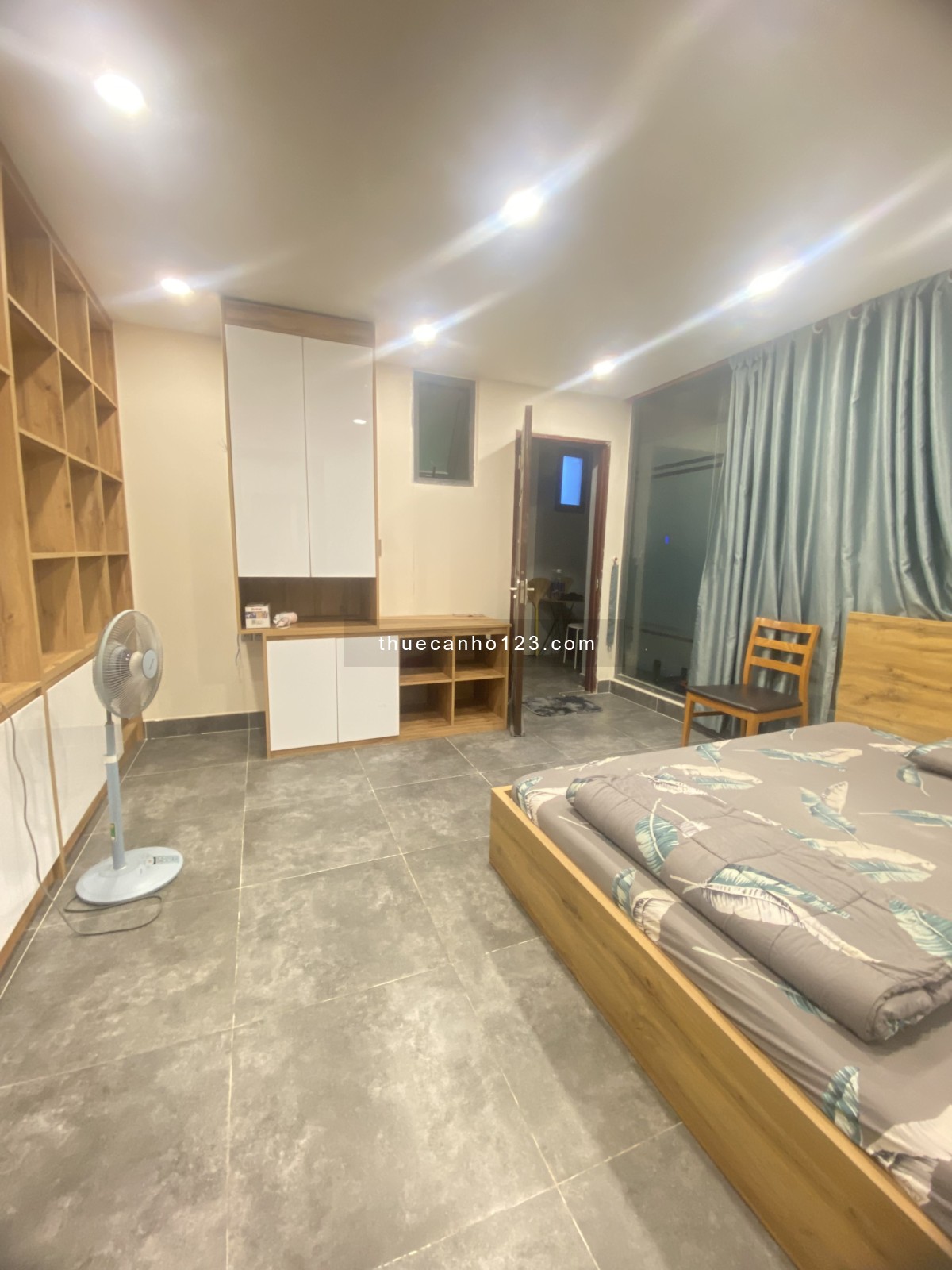 Căn hộ studio full nội thất cửa sổ lớn có tháng máy - Phan Văn Trị, gần chợ Bà Chiểu, Bình Thạnh.