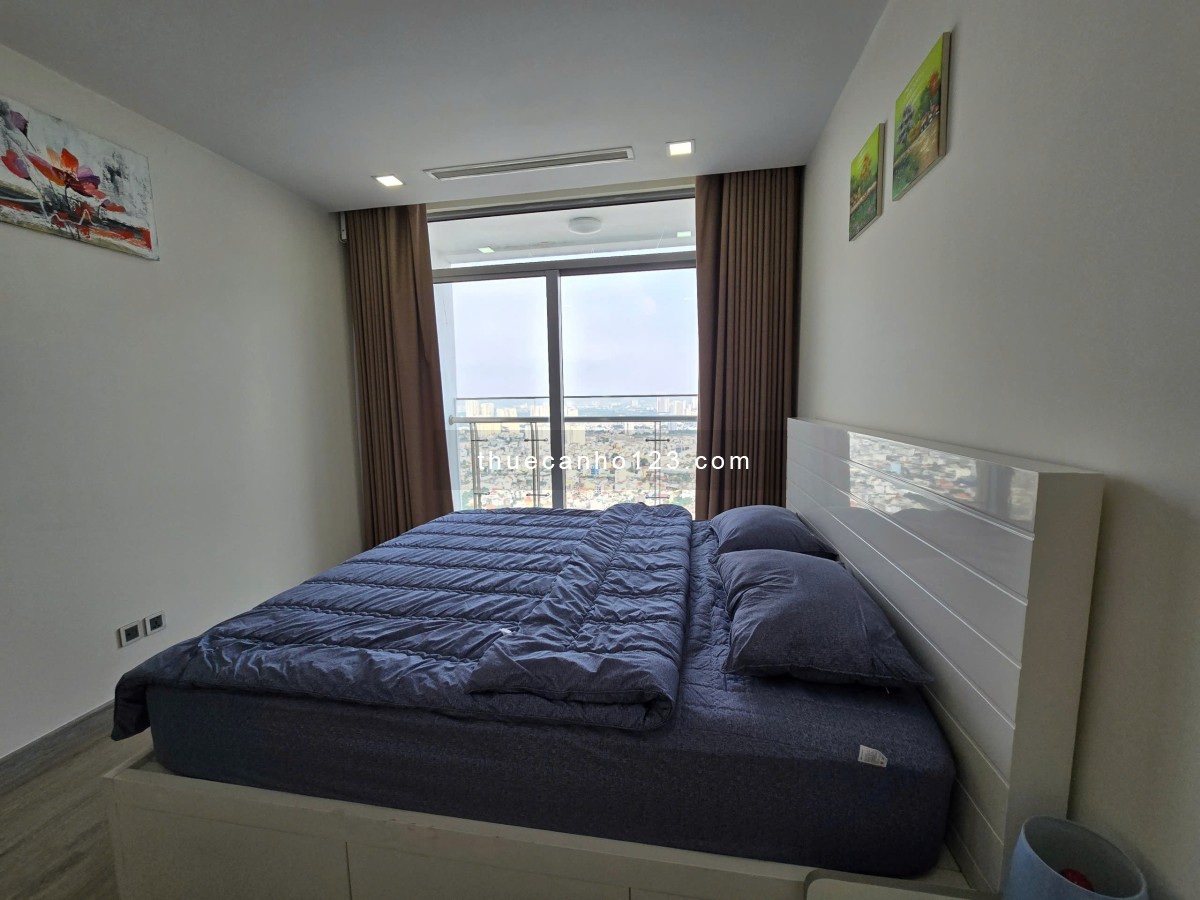 Cho thuê căn hộ chung cư Vinhome Central Park, 4PN, 3WC, diện tích 188m2. Giá thuê 3900USD