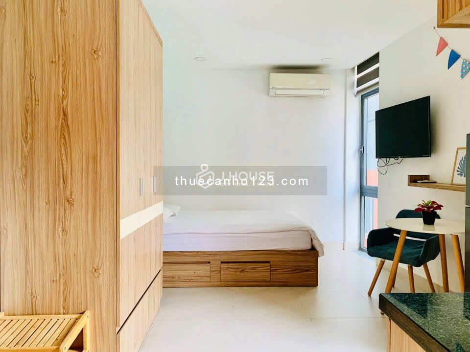 Cho thuê căn hộ studio cửa sổ 25m2 full nội thất gần ngay cầu Thị Nghè Quận Bình Thạnh