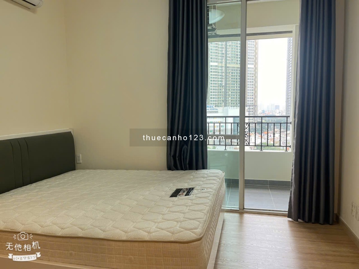 Cho thuê căn hộ The Manor, 3 phòng ngủ, nhà mới, view Landmark 81 tuyệt đẹp giá 20 triệu/tháng