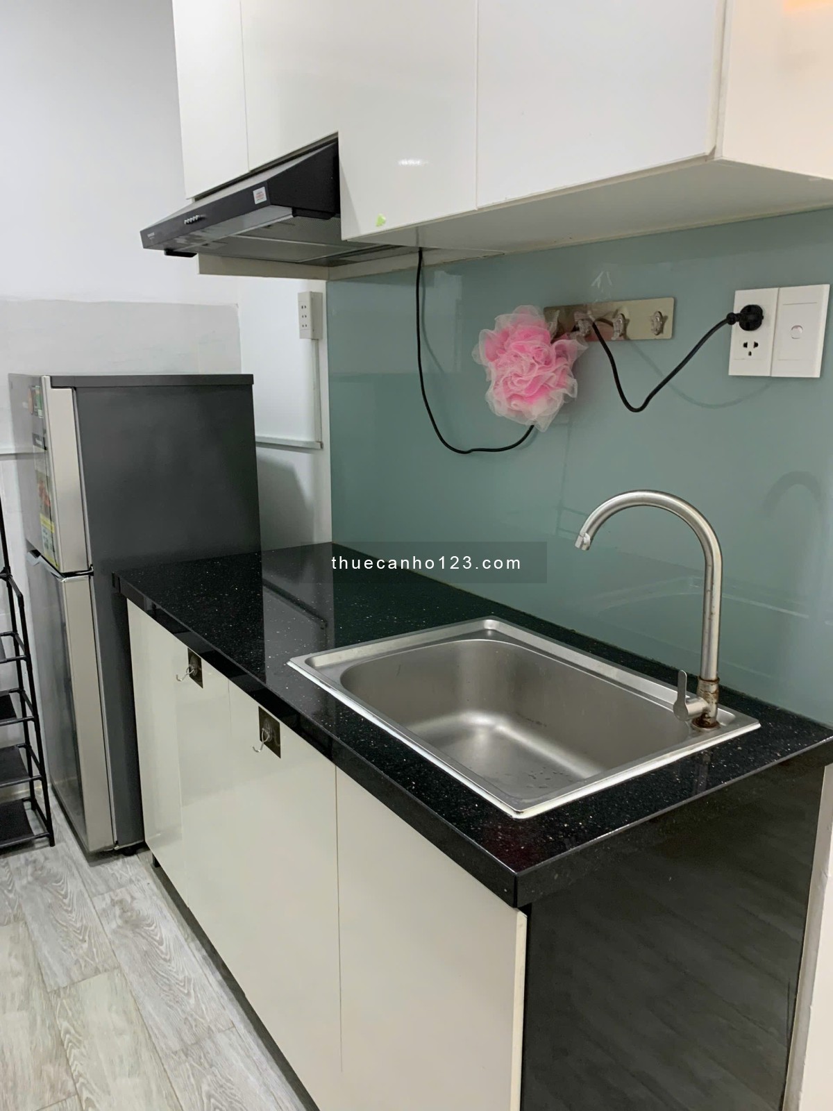 Căn Hộ Trần Văn Đang, 25m2, full nội thất, tách bếp, cửa sổ siêu mát