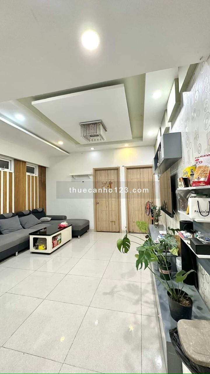 Cho thuê chung cư Lê Quang Định, P2, BT: 87m2, 2p ngủ, 1wc NT giá 12tr