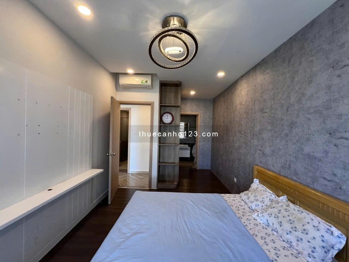 Kingston Residence, Phú Nhuận - Rộng 82m2, có 2p ngủ rộng, ban công lớn, tầng cao view cực đẹp