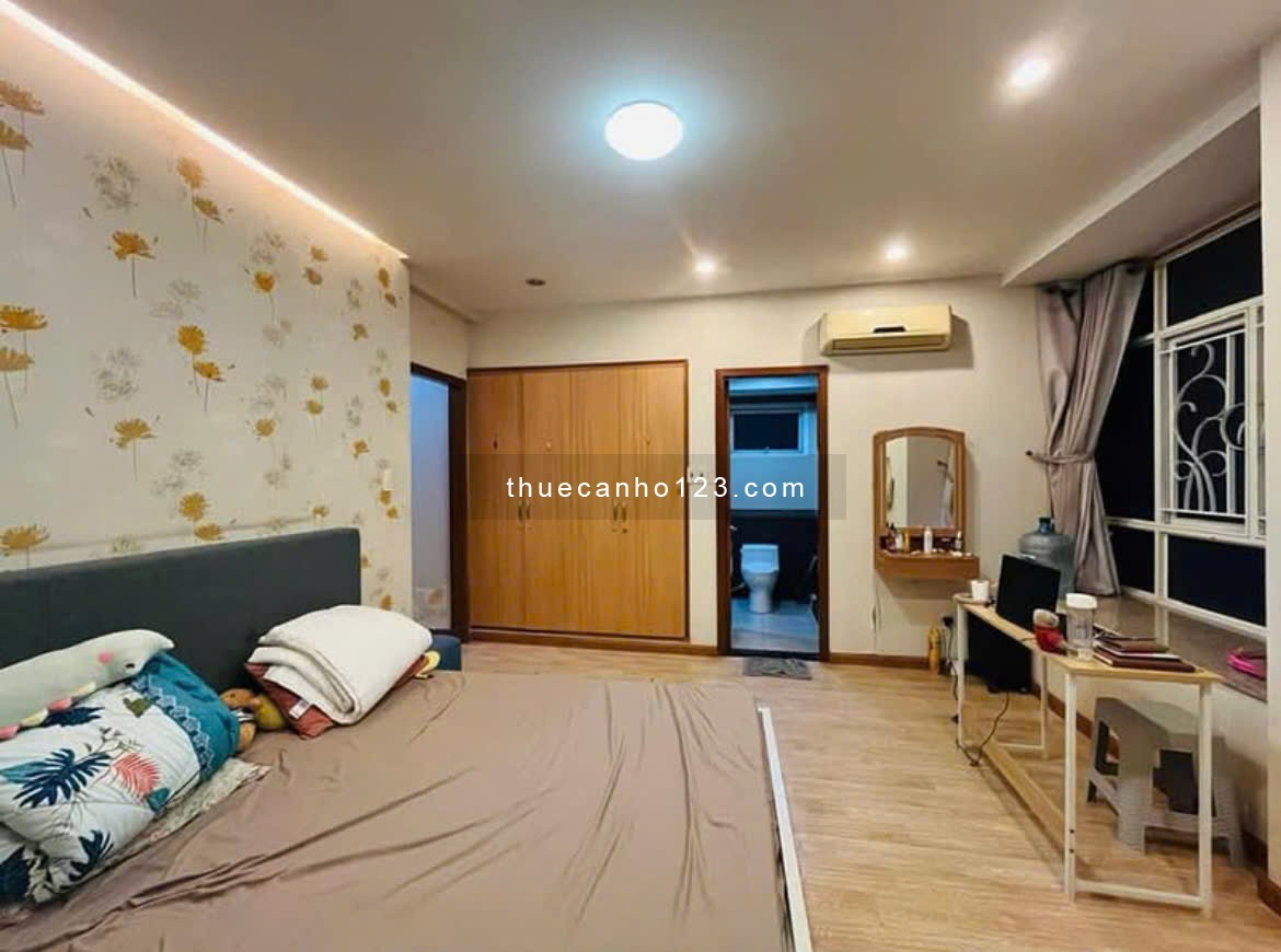 Chung cư Oriental Plaza, Tân Phú, 89m2, 2pn, 2wc, Nội thất, 13tr5/tháng